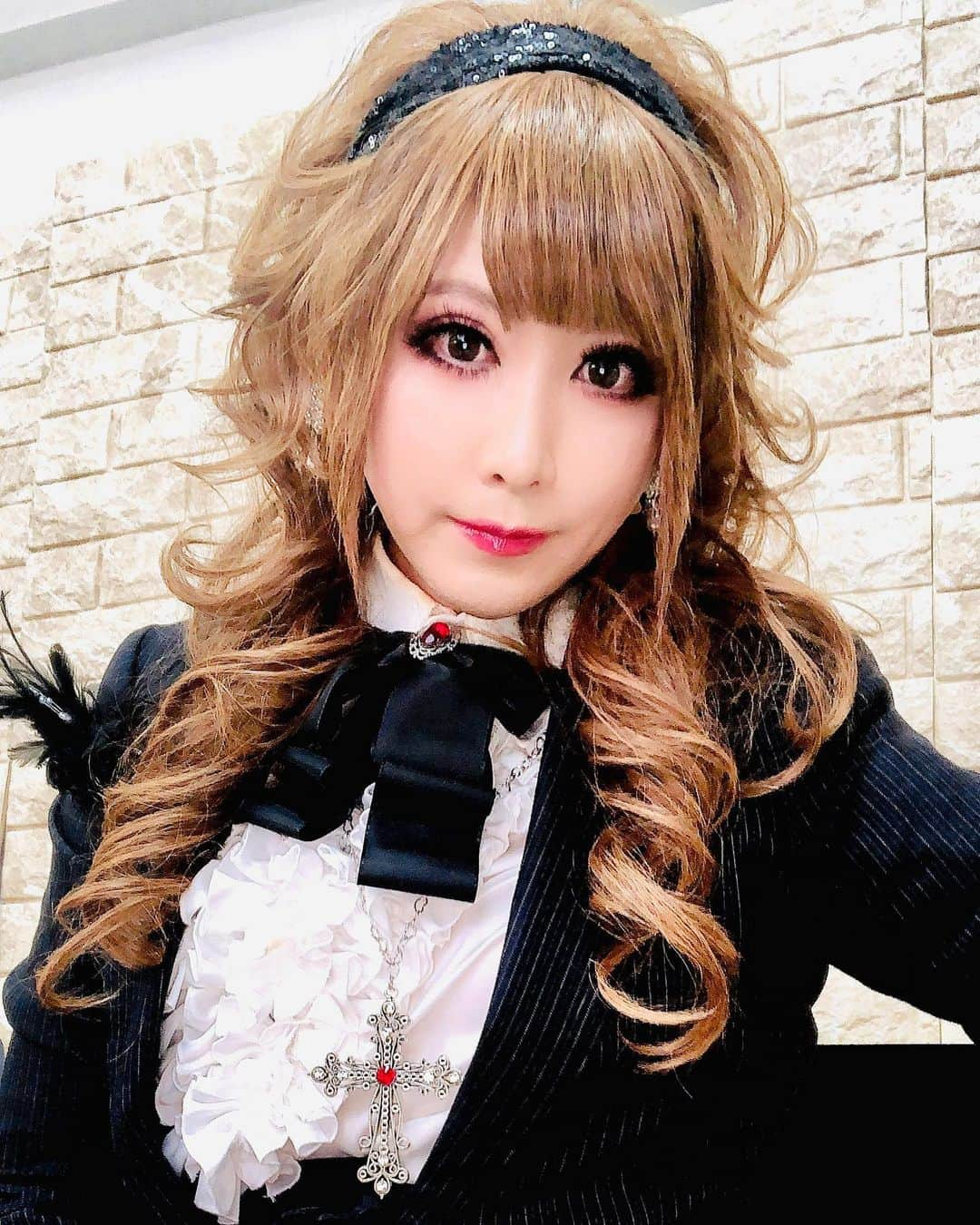 HIZAKIさんのインスタグラム写真 - (HIZAKIInstagram)「本日はYouTube 3本撮りでしたー」2月1日 23時37分 - hizaki_official