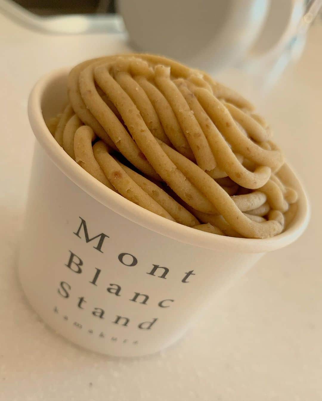 阿部裕幸さんのインスタグラム写真 - (阿部裕幸Instagram)「2時間以内に食べてくださいと言われるモンブラン専門店  ”Mont Blanc Stand” にKyleと一緒に。 @megumilk0623  #これは美味い #モンブラン #モンブラン専門店 #montblanccake #賞味期限2時間 #かいるまる」2月1日 23時37分 - abeani111