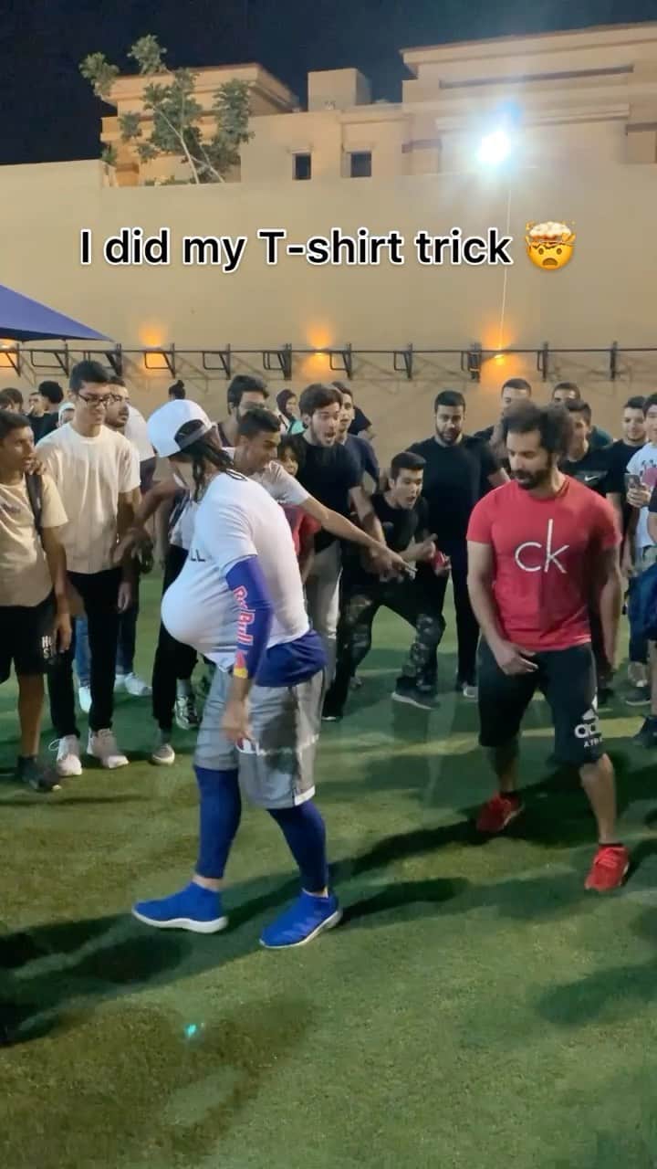 ショーン・ガルニエのインスタグラム：「Part 1 : I pranked Mohamed Salah 🤣🇪🇬 @urbanball #football #egypt #urbanballer」