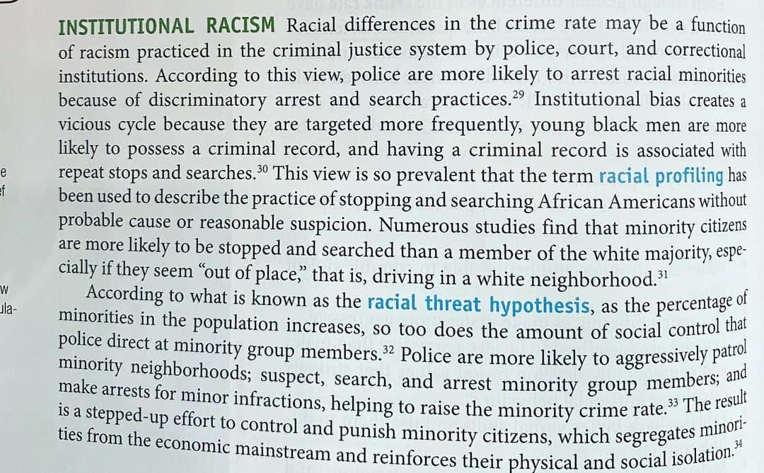 レイ・アレンのインスタグラム：「For those of you that don’t know what institutional racism is, or that it is a serious issue in this country, here you go!  #justinformation #nowyouknow #criminaljustice #racialthreathypothesis #racialprofiling」