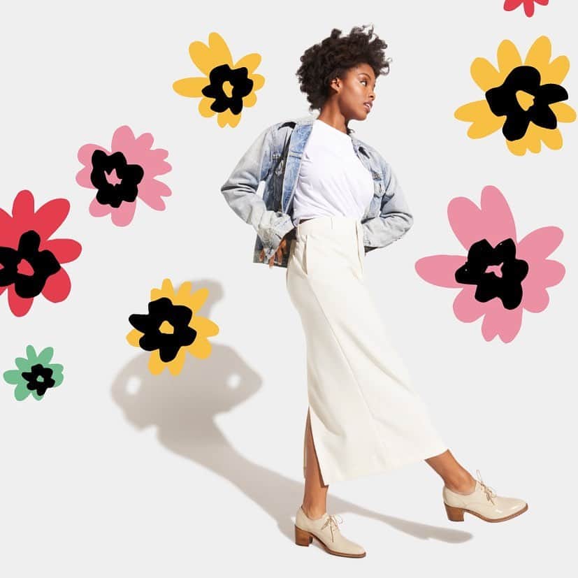 のインスタグラム：「Just a few more hours for our next spring drop to go live, including this beauty Miss Button in linen #womensoxfords #womenwhomeanbusiness #forwomenwhomeanbusiness」
