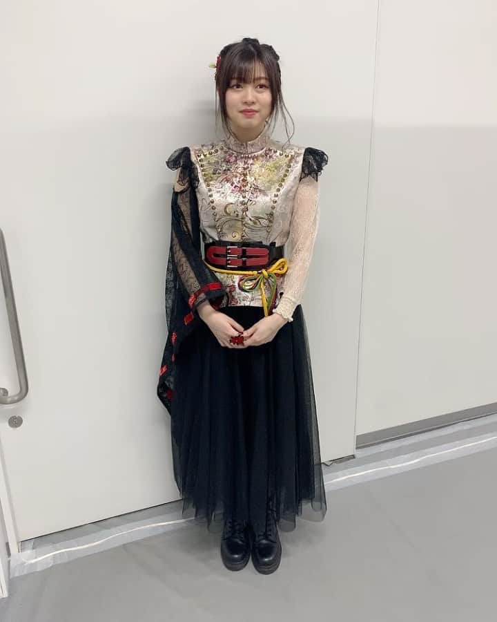 鈴木このみのインスタグラム：「そして！ツアー開催決定！！！！！ FC先行スタートしました👾  「鈴木このみ 7th Live Tour 〜Bursty Monster〜」  4月3日 Zepp Haneda(Tokyo) 4月10日 Zepp Osaka Bayside 4月11日 Zepp Nagoya  4月に東名阪。皆んなに会えるの、凄く楽しみにしているー！ 今回は中々パンチ強めのタイトルです。歌い尽くすモンスター、暴走します👾  🚩FCはこちら🚩 https://www.konomiex.com」