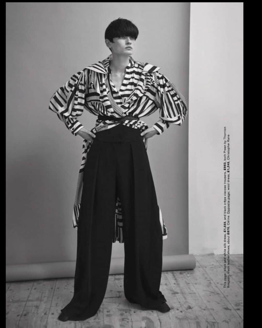 のインスタグラム：「@lara_mullen」