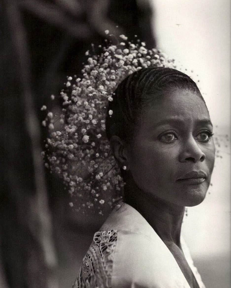 イマン・ハマンさんのインスタグラム写真 - (イマン・ハマンInstagram)「Starting off Black History Month remembering this legend and muse: Cicely Tyson 🕊」2月2日 1時15分 - imaanhammam