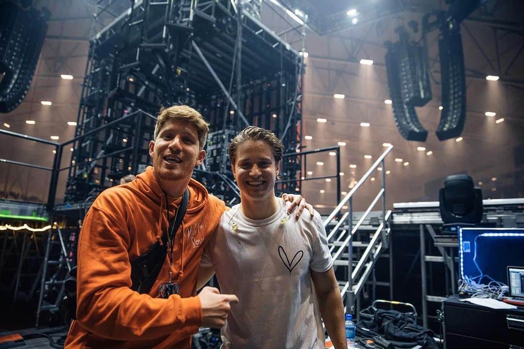 KYGOさんのインスタグラム写真 - (KYGOInstagram)「Happy birthday brother❤️ miss you and can’t wait to celebrate with you soon (hopefully🤞🏼) @managermyles」2月2日 6時58分 - kygomusic