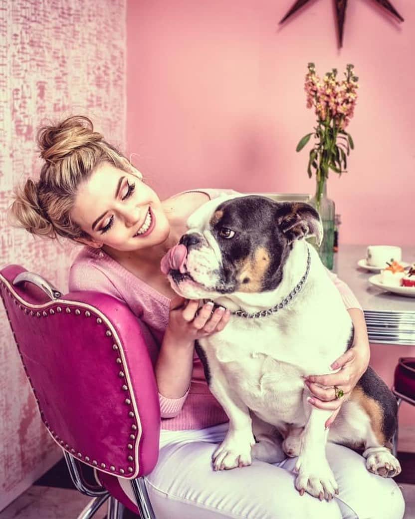 のインスタグラム：「Forever my favorite Valentine 💗  . . . . . . #missyou #baby #boy #forever #my #favorite #valentine #february #2021 #memories #mylove #mylife #dog #mom #life #puppy #love #dogsofinstagram #instagood #bulldog #bulldogsofinstagram #puppiesofinstagram」