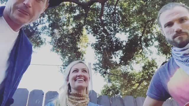 ベス・ベアーズのインスタグラム：「Our parking lot practice sessions as we were writing and recording. I love you @brotherskoren ! Can't wait for you all to hear @harmonicspodcast this week.... #themoonwillstay #owninganxious #vulnerbilityhangover @isaackoren @thoraldkoren」