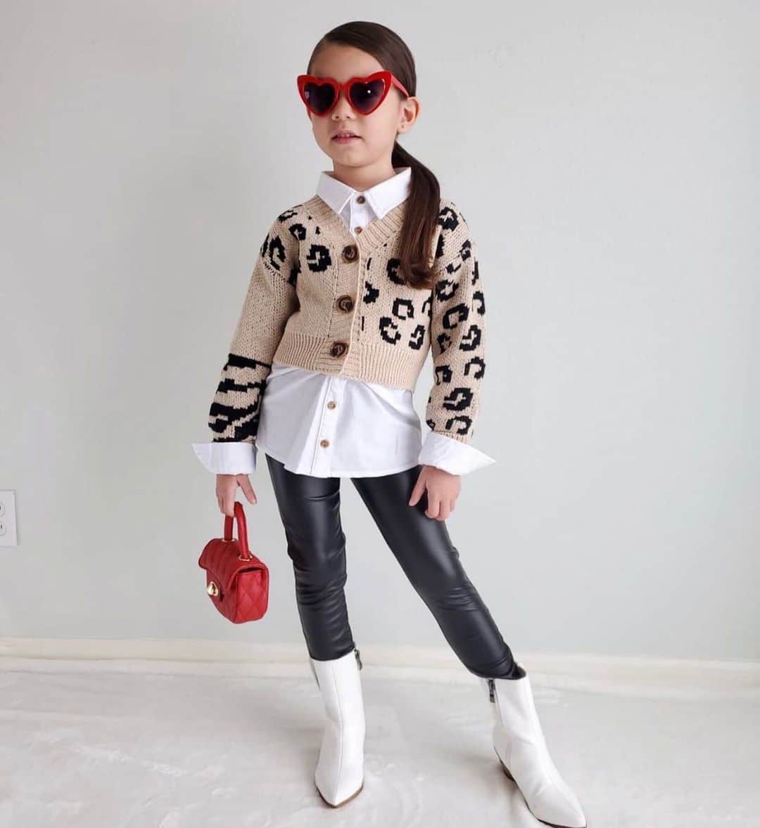 のインスタグラム：「❤️ by @kaylas_blogs #kidzfashion」