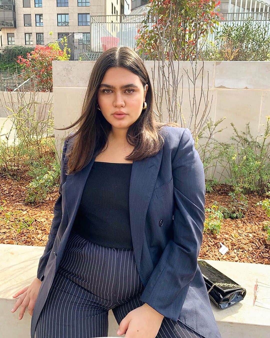 WHO WHAT WEARさんのインスタグラム写真 - (WHO WHAT WEARInstagram)「Never realized how much I needed a pinstripe suit until this minute. The micro-trend is everywhere we look, and we're into it. Tap our link for all the ways fashion girls are wearing the classic-yet-cool pattern. #HighlyDocumented photos: @amaka.hamelijnck, @isabellecoheen, @greceghanem」2月2日 2時33分 - whowhatwear