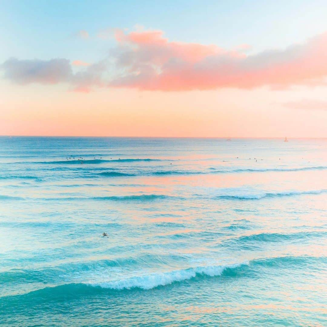 Lanikai Bath and Bodyさんのインスタグラム写真 - (Lanikai Bath and BodyInstagram)「Just a little reminder that you can do anything this week throws at you.☀️   @adventures_ofjess  #ocean #sunrise #mondaymotivation #morning #positivevibes #goodvibesonly #aloha #love #encouragement #instadaily #bathandbody #skincare #organic #beauty #ecofriendly #smallbusiness #supportsmallbusiness #hawaii #kailua #lanikai #lanikaibathandbody」2月2日 3時13分 - lanikaibathandbody