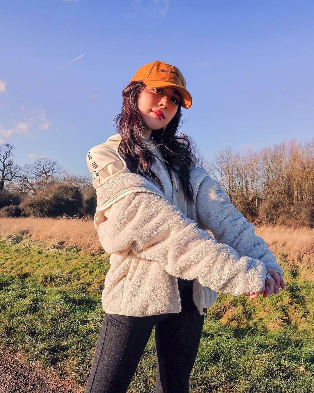 SHEINさんのインスタグラム写真 - (SHEINInstagram)「Free spirit 🌻💛 @lolwutjanice  Shop Item #: 1824969, 1703404  #SHEINgals #SHEINstyle #SHEINSS21 #casualoutfit」2月2日 3時41分 - sheinofficial