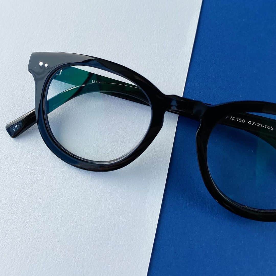 Warby Parkerのインスタグラム：「Subtle detail, big impact ・• Catch our signature Graduated Rivet design, an understated two-dot metal detail, on many of our Spring 2021 frames! (👓: Ainsley in Jet Black.)」