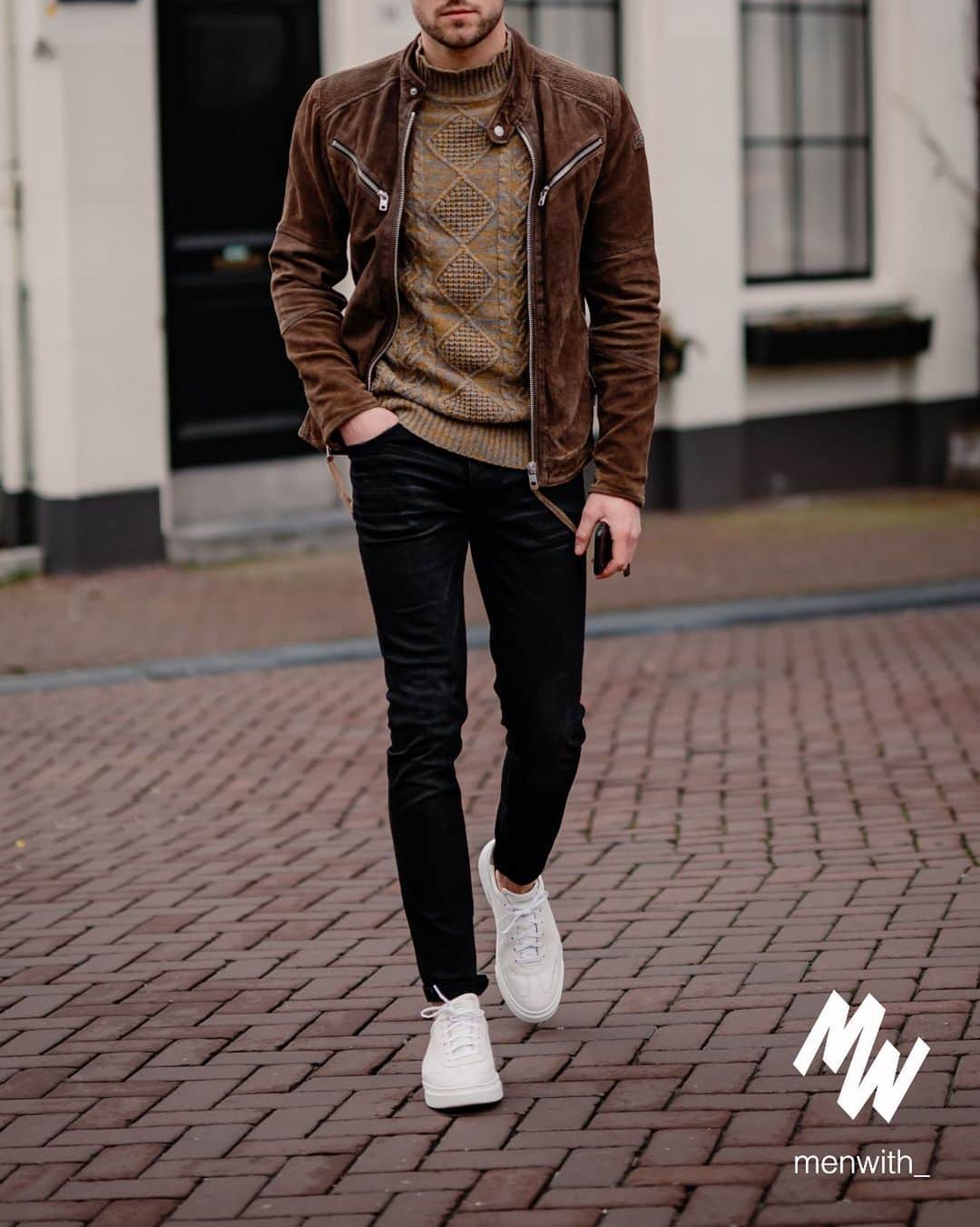 Men Withのインスタグラム：「Great photo of our dear friend @julianpiket 👌🏽 #menwithstreetstyle」