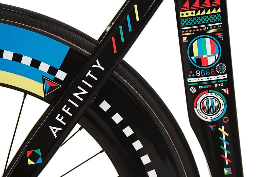 ケンゾーミナミさんのインスタグラム写真 - (ケンゾーミナミInstagram)「This is the original “Digitizer” I designed for the collaboration with @affinitycycles in 2010.  #bicycle #自転車 #affinitycycles x #kenzominami」2月2日 3時50分 - kenzominami