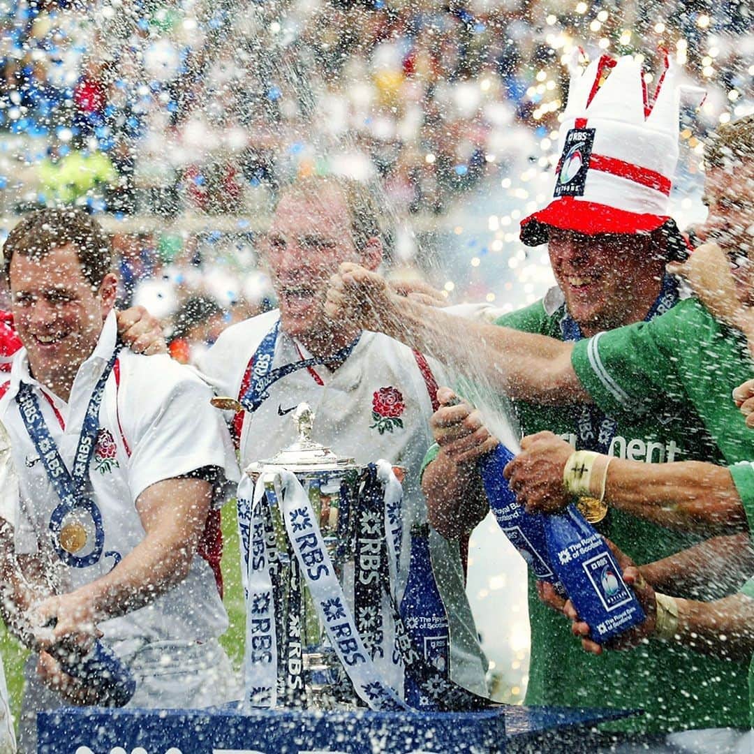 ラグビーイングランド代表のインスタグラム：「Through the hands 🙌 The try that sealed the 2003 Grand Slam 🏆  5 days until the 2021 #GuinnessSixNations kicks off ⏳」