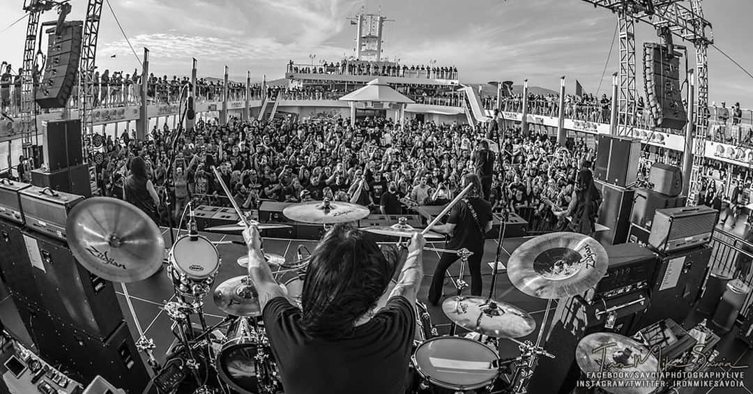 Queensrycheさんのインスタグラム写真 - (QueensrycheInstagram)「Casey's view aboard MegaCruise (photo credit Savoia Concert & Event Photography) #queensryche #megacruise #caseygrillo #case #kickassdrummer #bestview #onthehighseas #greatmemories #goodtimes #theryche #rychersrule」2月2日 4時57分 - queensrycheofficial