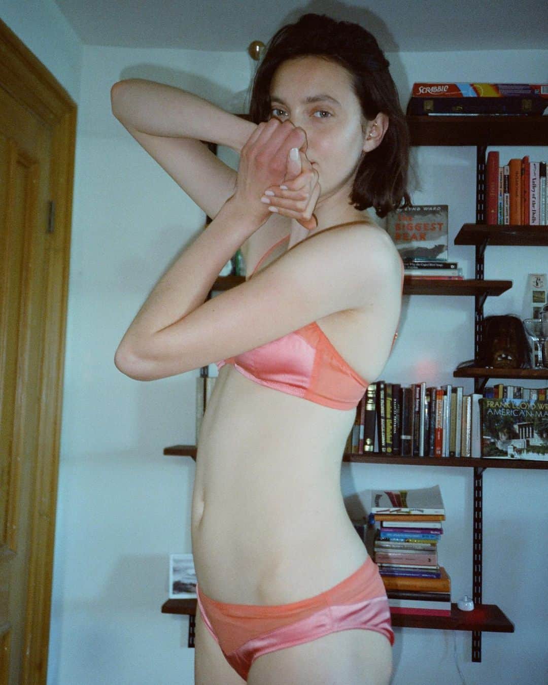 Araksのインスタグラム：「Around the house .. #ColorByAraks #SlowFashion」