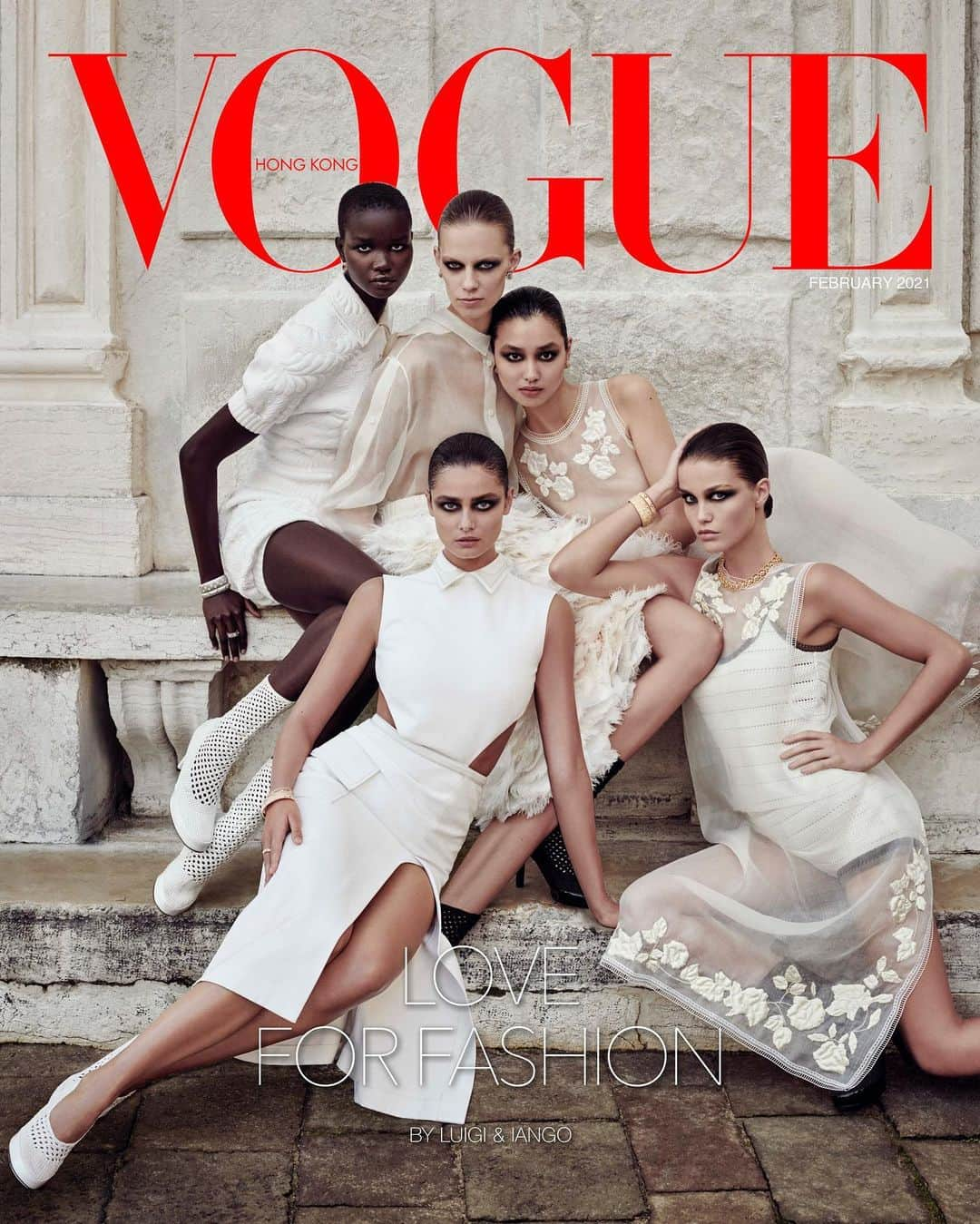 ルイージ&イアンゴさんのインスタグラム写真 - (ルイージ&イアンゴInstagram)「VOGUE HONG KONG ♥️ @voguehongkong @lunabijl @lexiboling @taylor_hill @akonchangkou @chen_estelle @luigiandiango @luigimurenu @georgisandev @schanelb @pierpaololaihair @marinafairfax @2bmanagement  A very special thanks to Alessio and Nicola @camariaadele for the huge help and hospitality ♥️」2月2日 15時32分 - luigiandiango