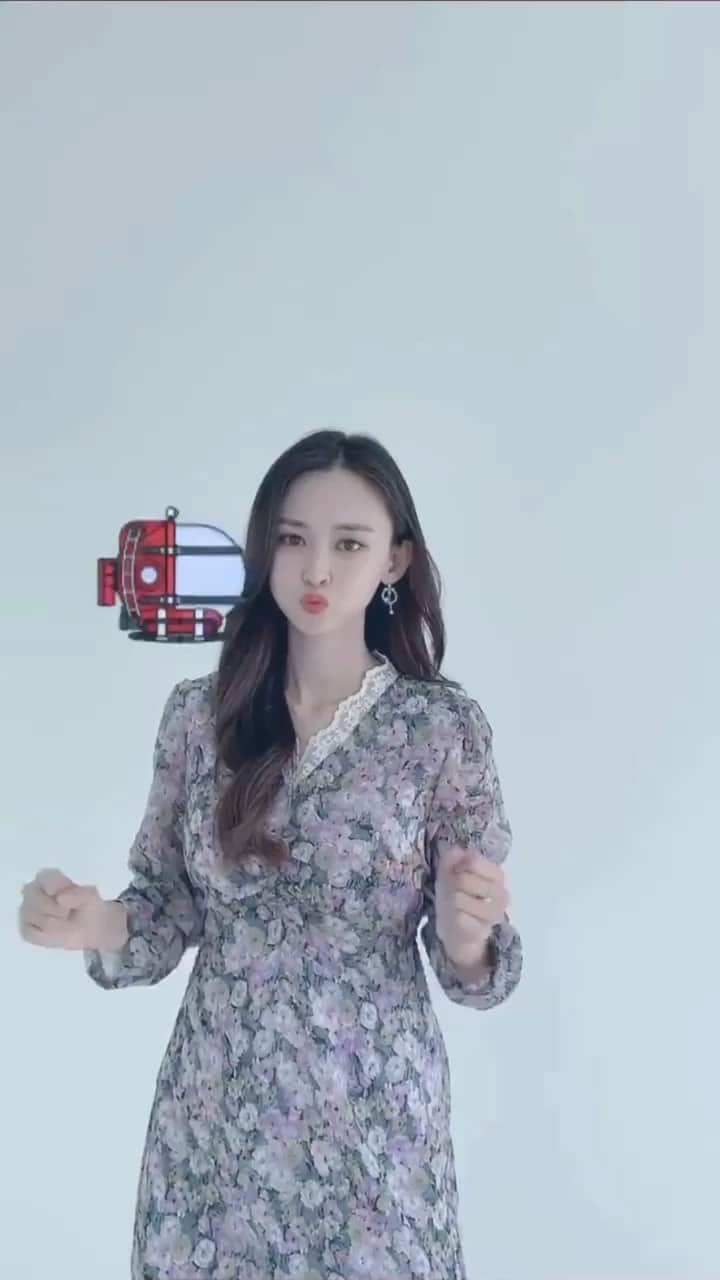 ホ・ヨンジュ のインスタグラム：「#릴스 😛❤️ 릴스 스타트!!!!」