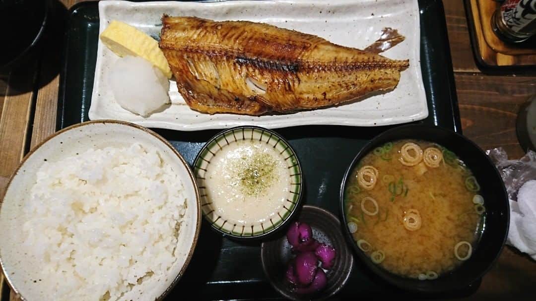 関西LIFE－homelife－のインスタグラム：「【京都府・大久保】 「ホット」な「ケア」でおもてなしがコンセプト☆【ほっとけや】 . 居酒屋さんですが、定食もあるので がっつりお米を食べたい！という方にもオススメのお店です(^^)/ 私はしまほっけの定食をいただきましたが、身がプリプリで美味しかったです♪ とろろも追加して心もお腹も満足でした(*´▽｀*) . . @homelife_local では #homelife_京都 では京都のいいところを紹介していきます。みなさんの大好きな京都を教えてください。 . . #ほっとけや #居酒屋 #近鉄大久保駅前 #ほっとけや 近鉄大久保駅前店 #大久保 #ほっけ #定食 #しまほっけ #京都グルメ #宇治グルメ #しまほっけ半身定食 #グルメ #京都 #幸せ #京都グルメ #京都定食 #京都女子会 #京都 #京都旅行 #京都観光 #そうだ京都行こう #観光 #旅行 #京都 #kyoto #japan #japantrip #japantrip2021」