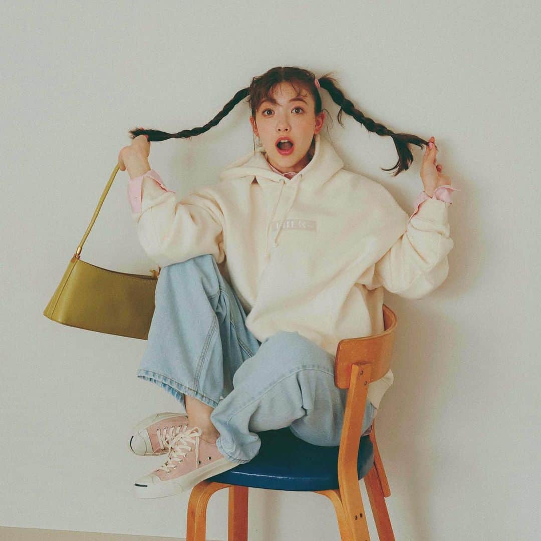 柴田フミコのインスタグラム：「#雑賀サクラ #seventeen #fumikoshibata #柴田フミコ」