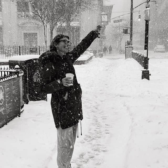 Blue Bottle Coffeeのインスタグラム：「Snow days are the best days. 💙 ❄️ 📸 @toryewilliams」