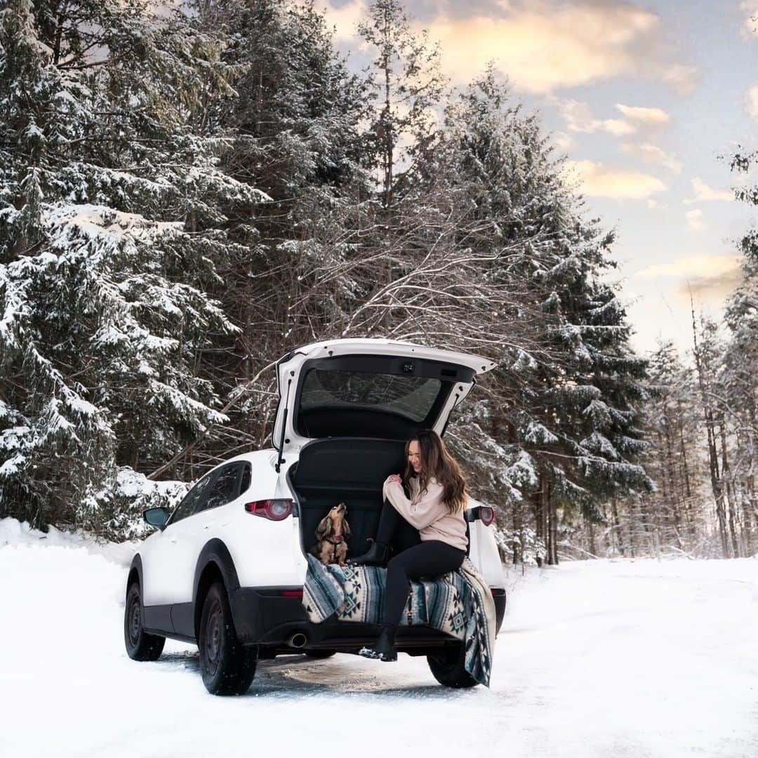 MAZDA Canadaのインスタグラム：「What better way to cure the monday blues. 📸: @hollyobee」