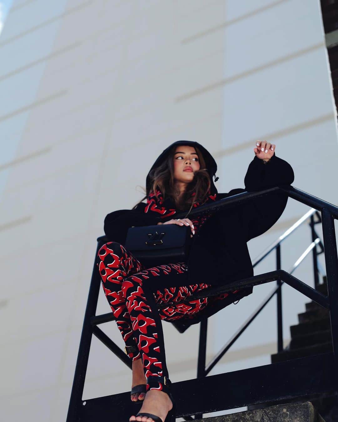 リリーマイマックのインスタグラム：「@louisvuitton x @ursfischerstudio」
