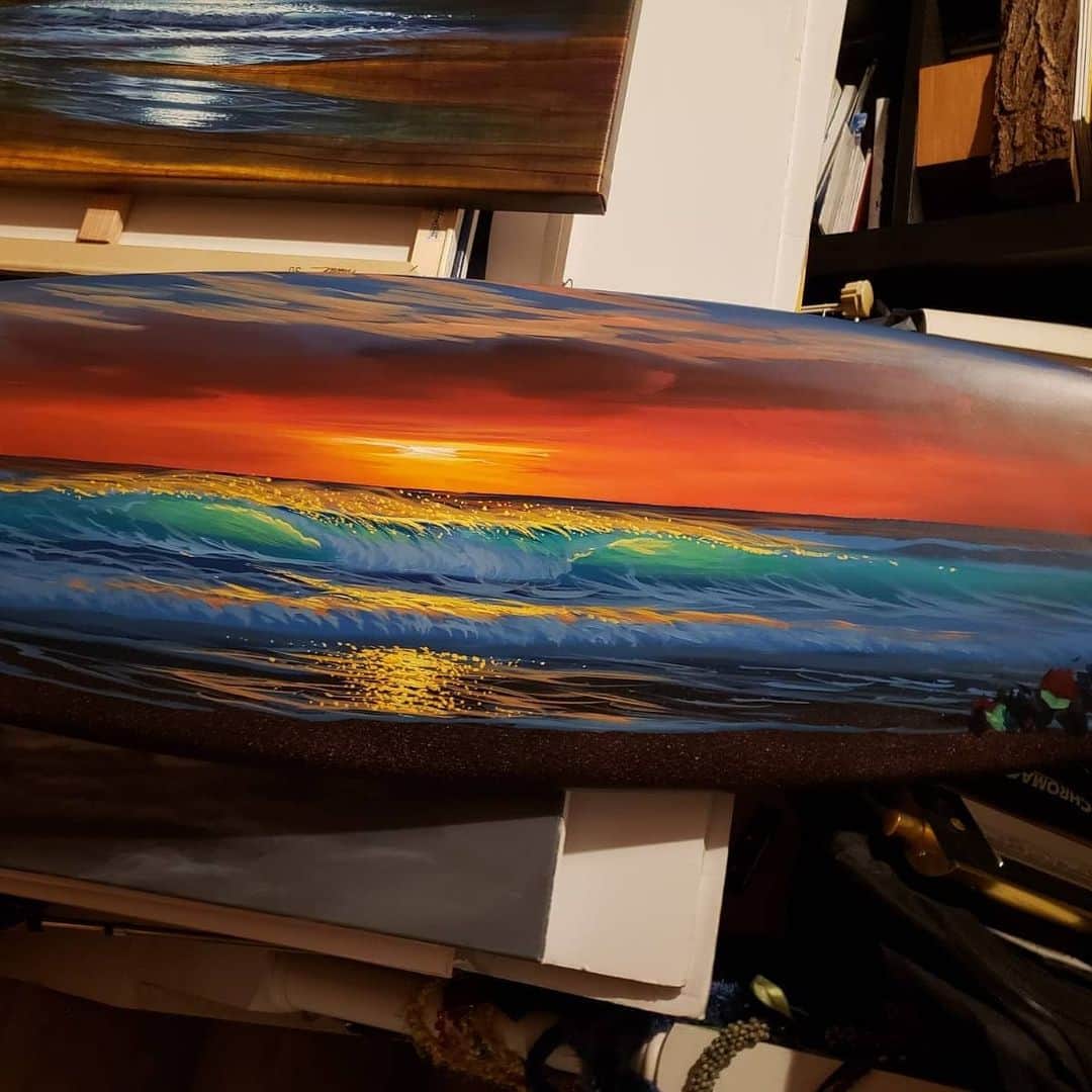 Noito Donaireさんのインスタグラム写真 - (Noito DonaireInstagram)「Amazing times spent painting with amazing artist and family @walfridog .  . #artist #artatheart #sunset #painting #surfboard #brushes #paint #hawaii #art #koa」2月2日 7時57分 - nonitodonaire