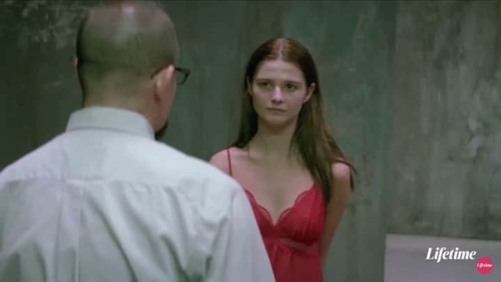 ステファニー・スコットのインスタグラム：「Here is the trailer for Girl In The Basement, premiering feb 27 @ 8pm on @lifetimetv」