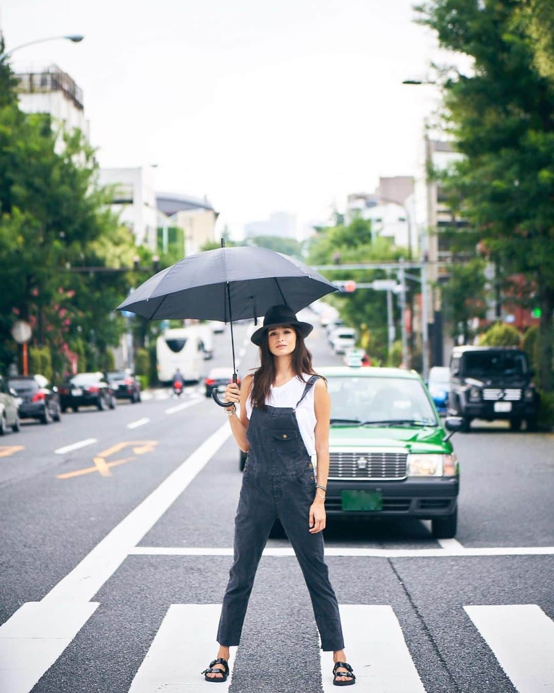 ケリーさんのインスタグラム写真 - (ケリーInstagram)「Keep warm & Carry an umbrella ☔️ ・ 暖かくして、雨に負けない☔️👍 ・ 皆さん、良い一日を過ごしてください❣️ ・ #rainingdays#tokyo#keepcalm」2月2日 8時28分 - kellymisawa