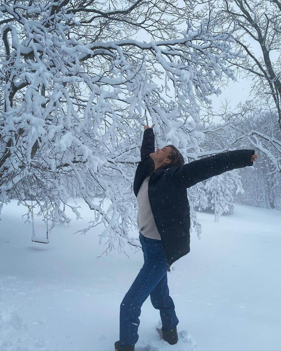 ニーナ・アグダルさんのインスタグラム写真 - (ニーナ・アグダルInstagram)「There’s snow day like a snow day ❄️」2月2日 8時45分 - ninaagdal
