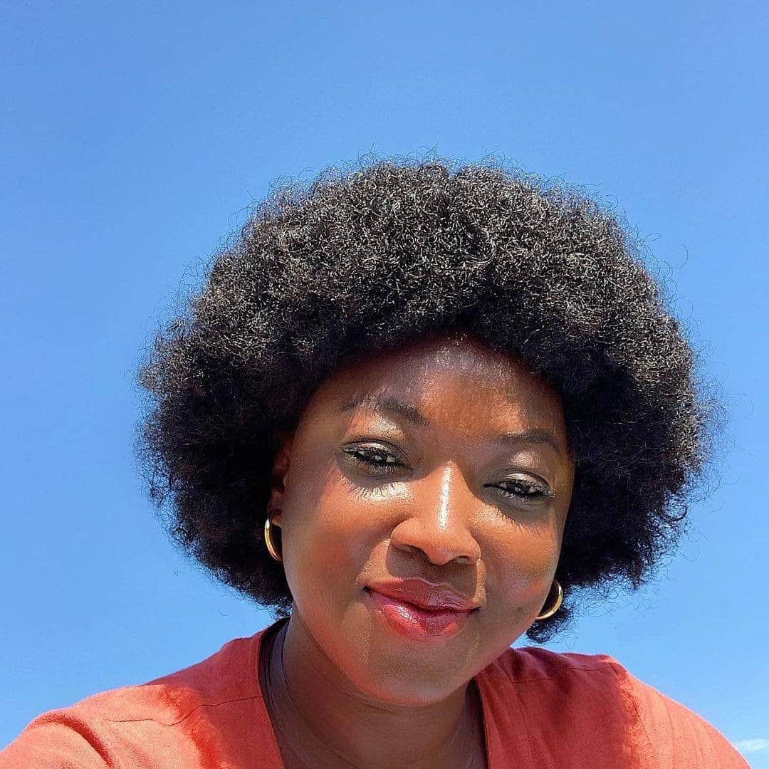 のインスタグラム：「Codou on what's bringing her joy right now: - “One silver lining of this pandemic has spending more time with my kids at home, I have been enjoying the simple things: cooking with the kids, taking long walks or going to the park.” - @codousway  Codou wears: 🌫 Zero No Pigment Virtual Foundation 🌫 Zero No Pigment Glass Highlighter For Face + Lip 💄 Ultimate Lipstick Love in Merlot 🥭 Hydra-Light Plumping Lip Balm in Surge」