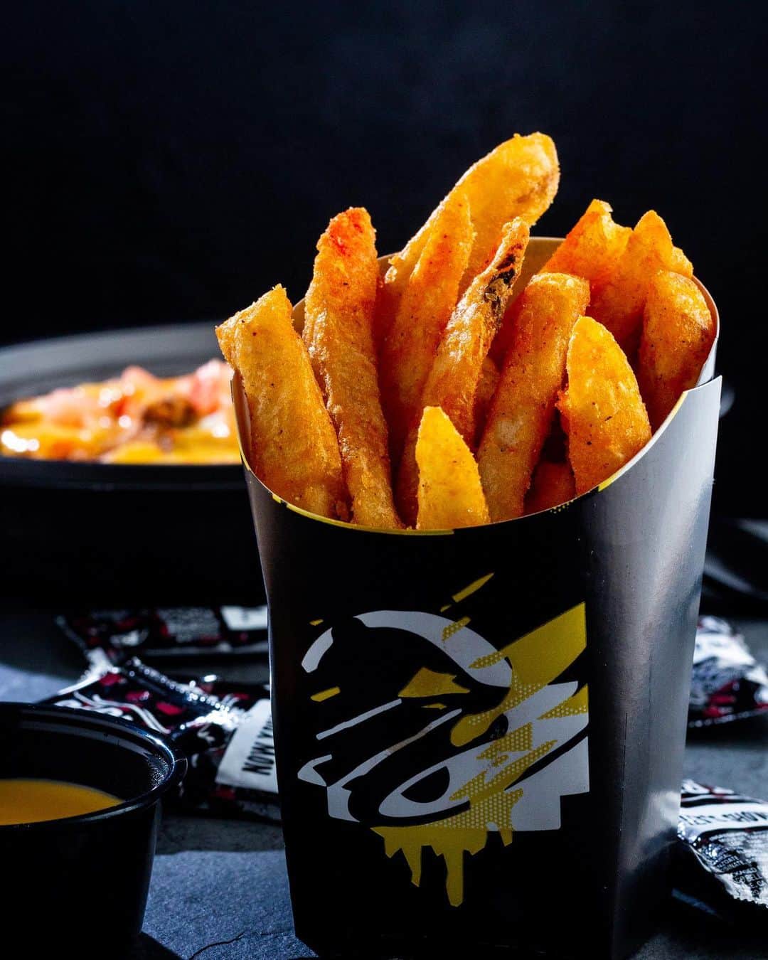 Taco Bellのインスタグラム：「Ready for our closeup, @orlandofoodphotographer」