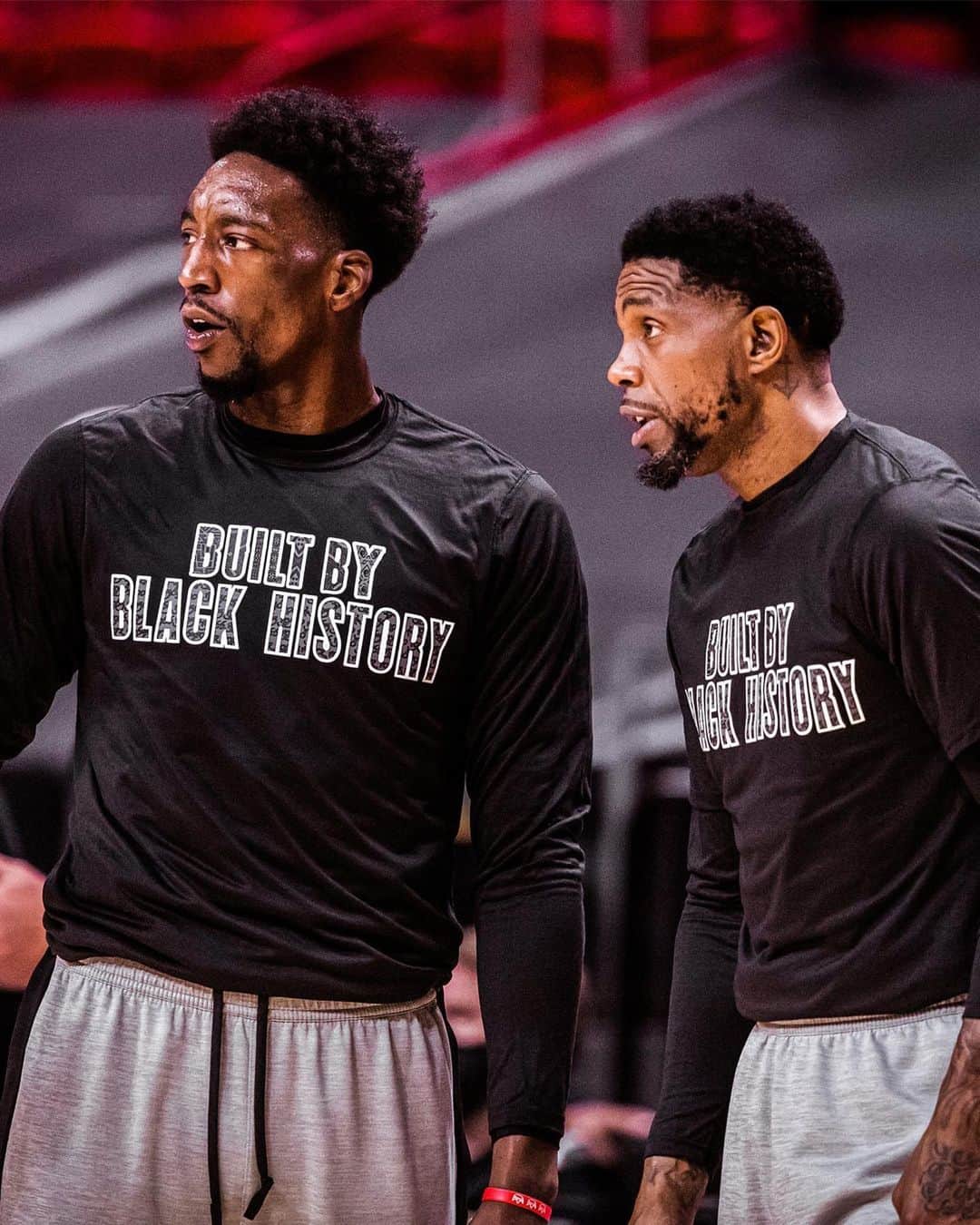 Miami HEATさんのインスタグラム写真 - (Miami HEATInstagram)「It’s the accuracy of these shirts for us...⁣ ⁣ #BlackHistoryMonth ✊🏾 #BlackLivesMatter」2月2日 10時02分 - miamiheat