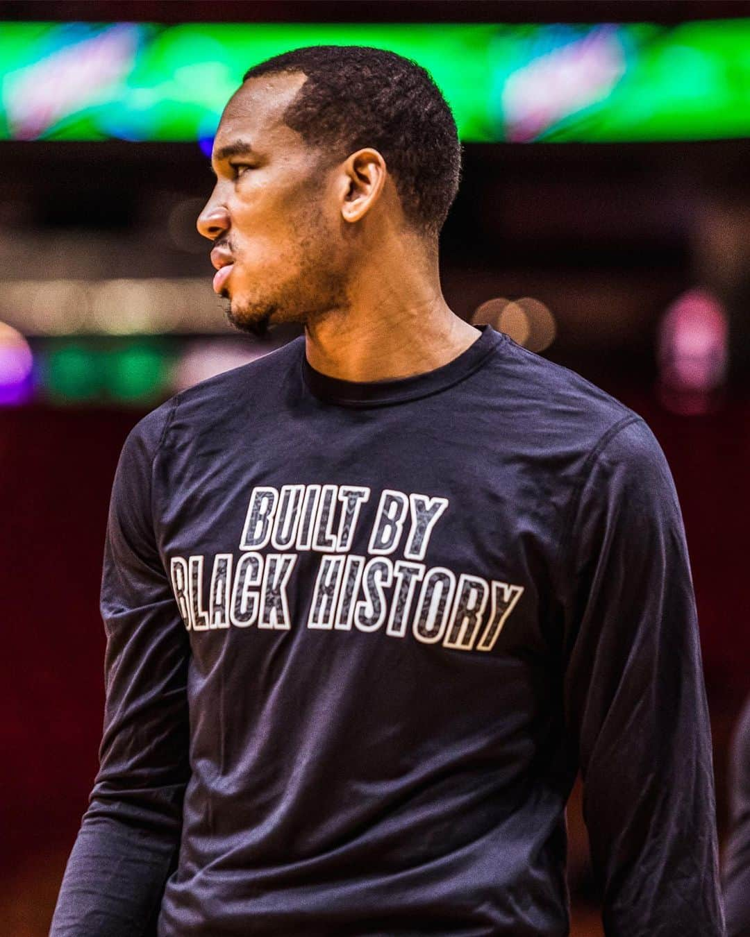 Miami HEATさんのインスタグラム写真 - (Miami HEATInstagram)「It’s the accuracy of these shirts for us...⁣ ⁣ #BlackHistoryMonth ✊🏾 #BlackLivesMatter」2月2日 10時02分 - miamiheat