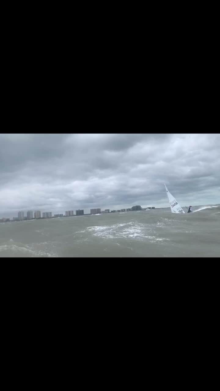のインスタグラム：「Florida Flo...  #chaos #coldfront #waves #florida #stfrancissailingfoundation #laser #olympics2020 #teamusa」