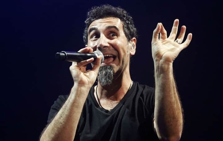 Alternative Pressさんのインスタグラム写真 - (Alternative PressInstagram)「LISTEN: @serjtankian just teased a scrapped @systemofadown song that appears on his forthcoming solo EP ‘Elasticity’⁠ LINK IN BIO」2月2日 10時30分 - altpress