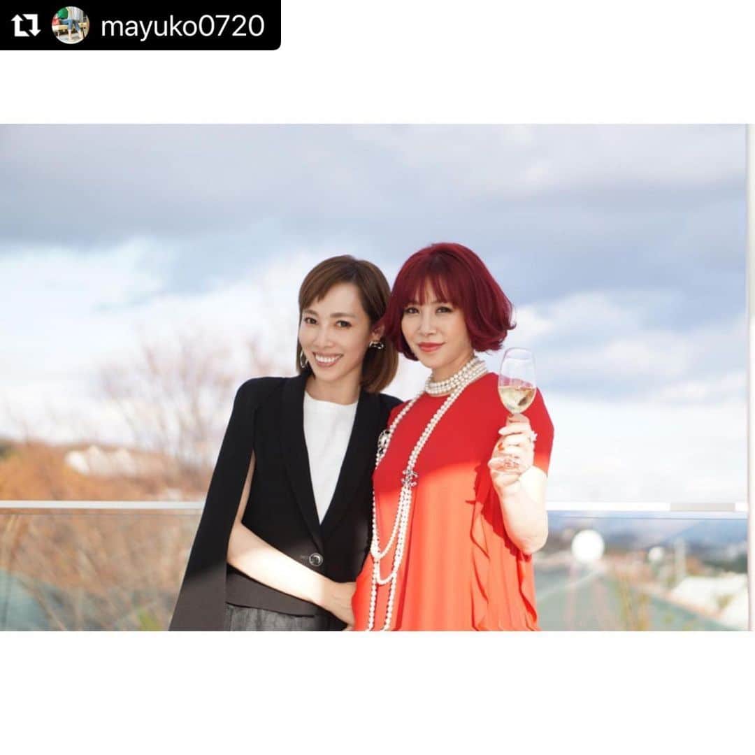 misoNosukeさんのインスタグラム写真 - (misoNosukeInstagram)「. . 素晴らしい食事＆素敵なご家族に 囲まれて癒されました♡  ↓  #Repost @mayuko0720 with @make_repost  Christmas🎄 大好きな皆んなと一度に会えちゃう素敵な時間‼︎  こんなに楽しい時間を安心して過ごせたのは いつもに増して更に多くの細やかな対策や 沢山のおもてなしがあったからこそだと思う。  misonoちゃんの歌声も圧巻でした。 千晶ちゃんありがとう♡   @vivichan1325」2月2日 10時54分 - misono_koda_official