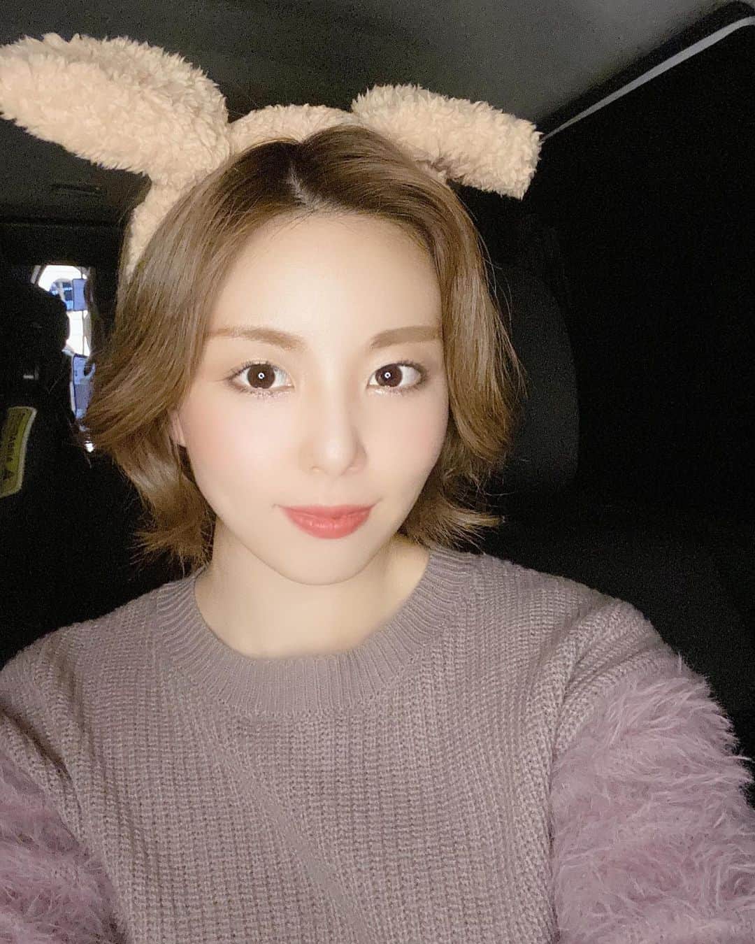 Momoeのインスタグラム：「BIGOの人達もフォローしてくれてるから 自撮りあげていこうと思う😆🖖笑  . .  #happy #家事 #育児 #family #家族 #boy #smile #男の子 #息子 #code #love #lucky #kids #子供 #thankyou #宝物 #ベビー #fashion #follow #パパ #ママ #家族写真 #男の子ママ #1歳 #うさぎ #ネザーランドドワーフ」