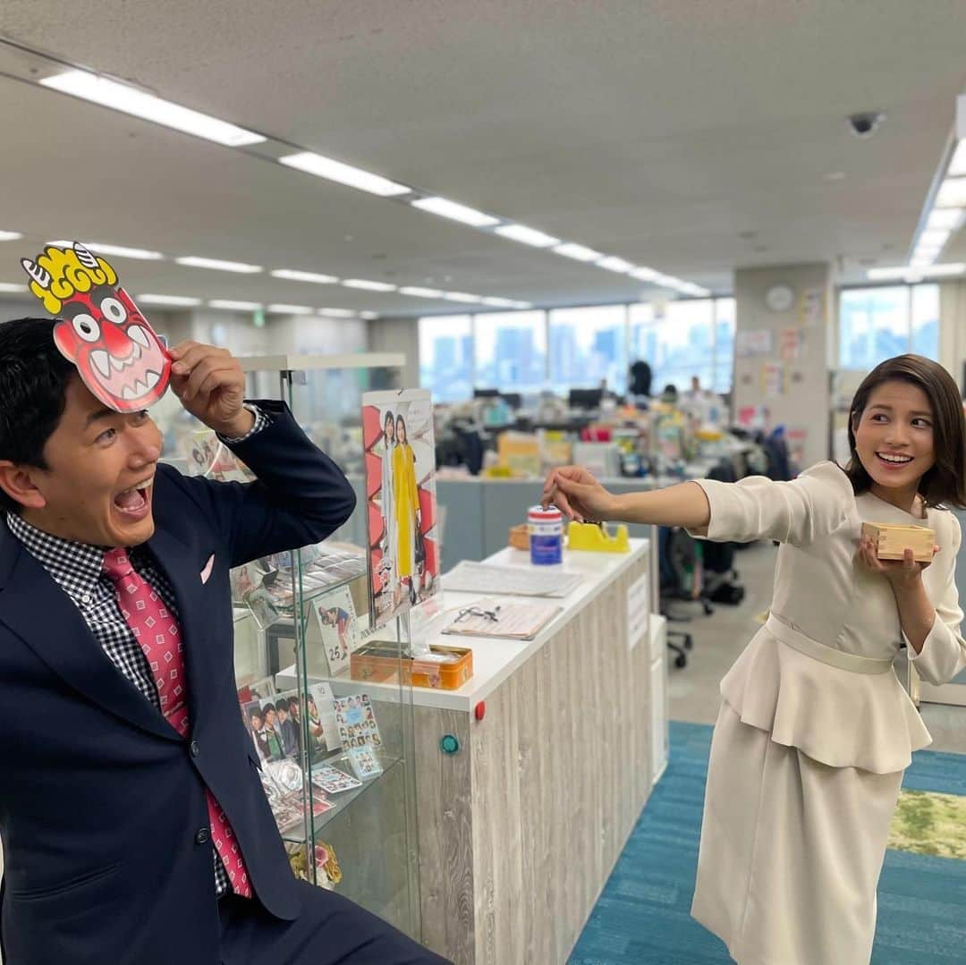 フジテレビアナウンサーさんのインスタグラム写真 - (フジテレビアナウンサーInstagram)「👹 今日は「節分」。﻿ 2月2日が節分の日になるのは124年ぶり。  豆まきの準備はいいかな😙  #めざまし終わりの一コマ #豆まき #フジテレビアナウンサー #鈴木唯 #生田竜聖  #酒主義久  #永島優美  #井上清華  #今日は何の日 #節分」2月2日 11時25分 - fujitv_announcer