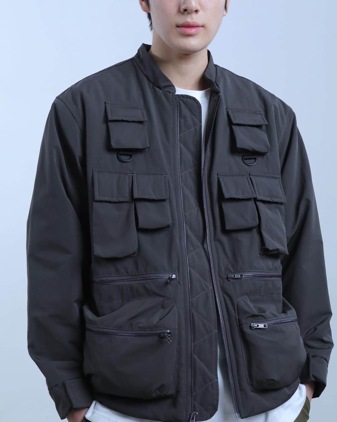 パブリッシュブランドのインスタグラム：「We are excited to release these SMU styles with our friends @popcorngeneralstore in Hong Kong for CYN.   Combat 10 Pocket Jacket  Both Functional and utility combined in one jacket. It is made with selected polyester fabric with water-resistance coating, ten pockets jacket, and available in two colorways black and olive.  . . . . #publishbrand #todayfortomorrow #smu」