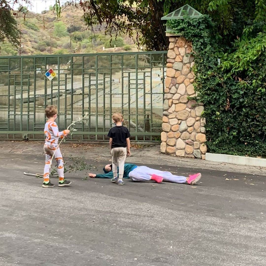 ウィットニー・カミングスのインスタグラム：「Aunt Whitney is FUN」