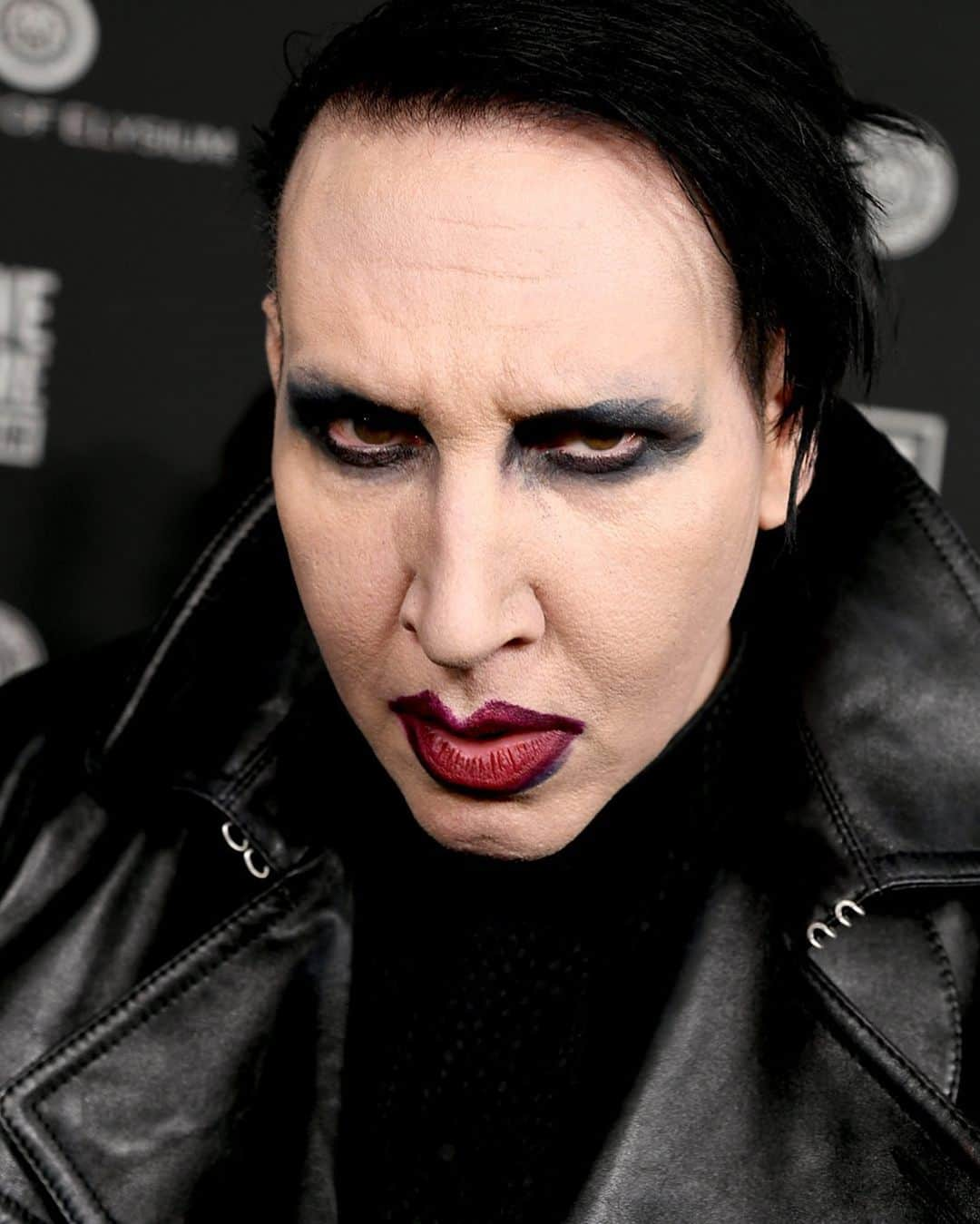 Just Jaredさんのインスタグラム写真 - (Just JaredInstagram)「Marilyn Manson has released a statement in response to the abuse allegations he is facing from Evan Rachel Wood and several other women. Tap this photo at the LINK IN BIO for the full story. #MarilynManson #EvanRachelWood Photo: Getty」2月2日 11時59分 - justjared