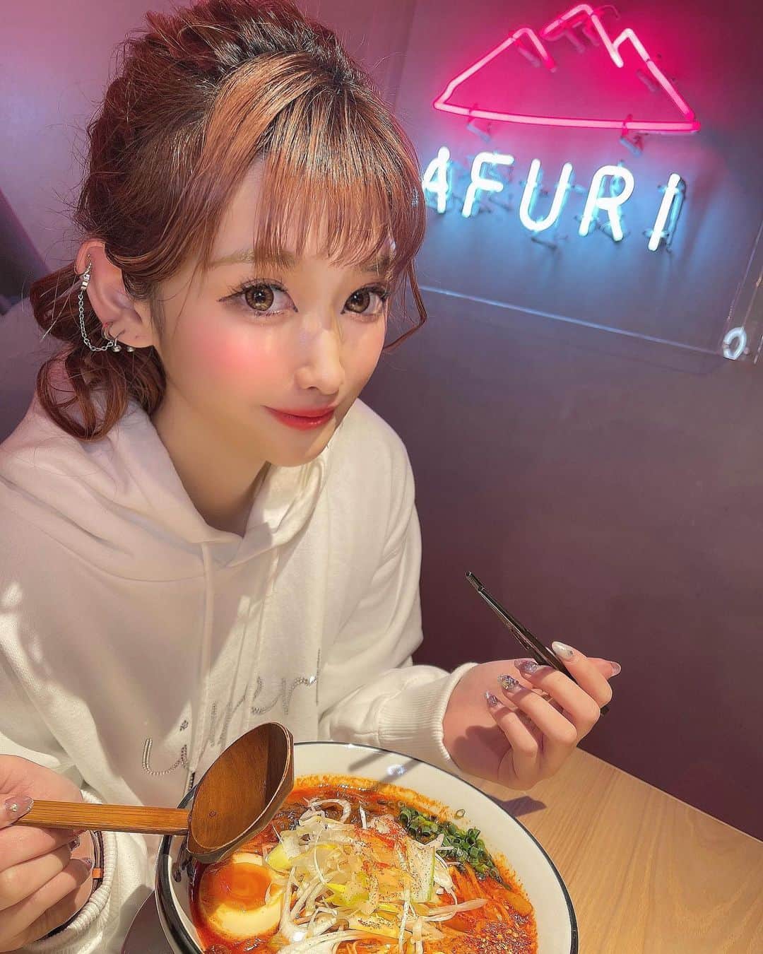 ゆうめろのグルメインスタ