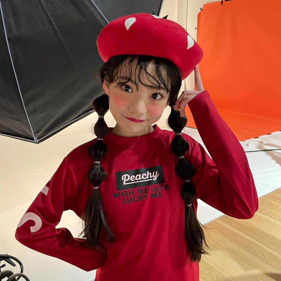 ニコ☆プチのインスタグラム：「. 🍓🍓🍓🍓🍓🍓🍓 いちごの季節ですから♡ いちご姫です💕 なんつって😜 🍓🍓🍓🍓🍓🍓🍓 #プチモ #あんにゃ #ニコプチ #いちご」