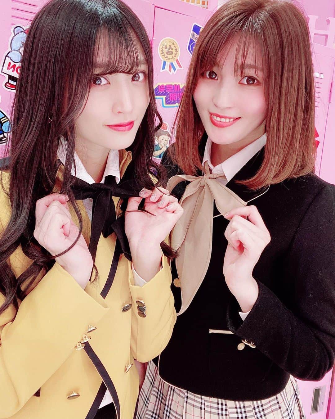 根岸愛のインスタグラム：「🎗🎀🎗 ゆっきぃ(@yuukiistagram )と👯‍♀️  からし色絶対似合うよ〜って 選んでもらった制服👗 #choa #choa_japan #fashion #制服 #韓国制服 #韓国制服レンタル」