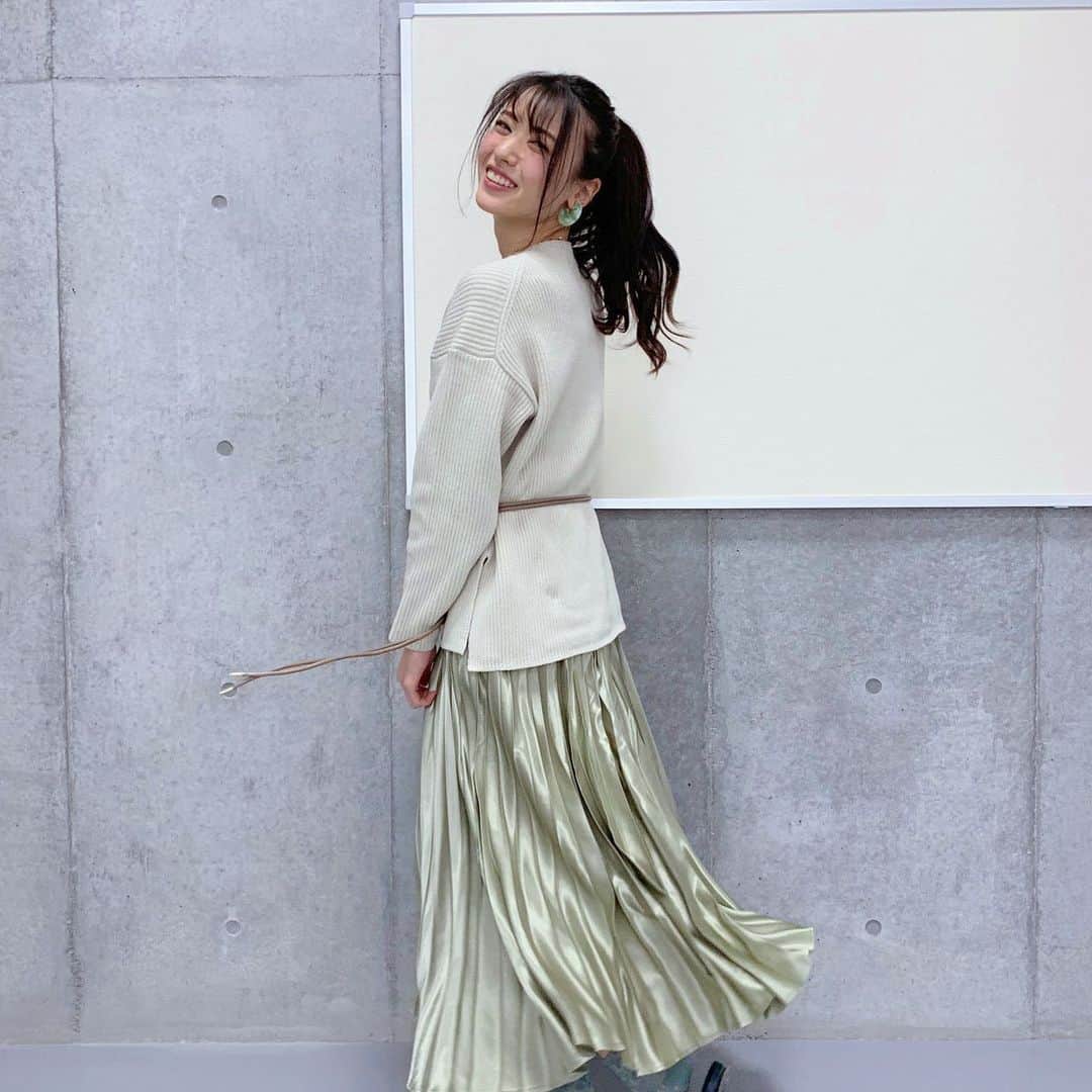 矢島舞美さんのインスタグラム写真 - (矢島舞美Instagram)「. 昨年#arpege の展示会に行った時のお洋服が届きました♡(*´∀｀*) 淡いグリーンが可愛くて、るんるんです♪ . #apuweiserriche」2月2日 12時51分 - maimiyajima_official_uf