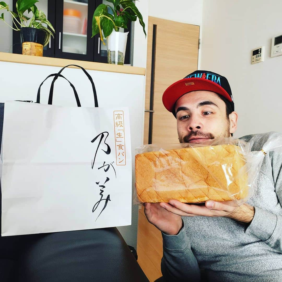 土井レミイ杏利さんのインスタグラム写真 - (土井レミイ杏利Instagram)「乃が美の食パン！！！ 貰っちゃったからこれでクロックムッシュでも作ろうかな🤭🤭  #帰国後の隔離生活6日目 #感染したわけじゃないからね ！w  #乃が美 #食パン #料理 #料理男子 #クロックムッシュ」2月2日 12時52分 - remianri