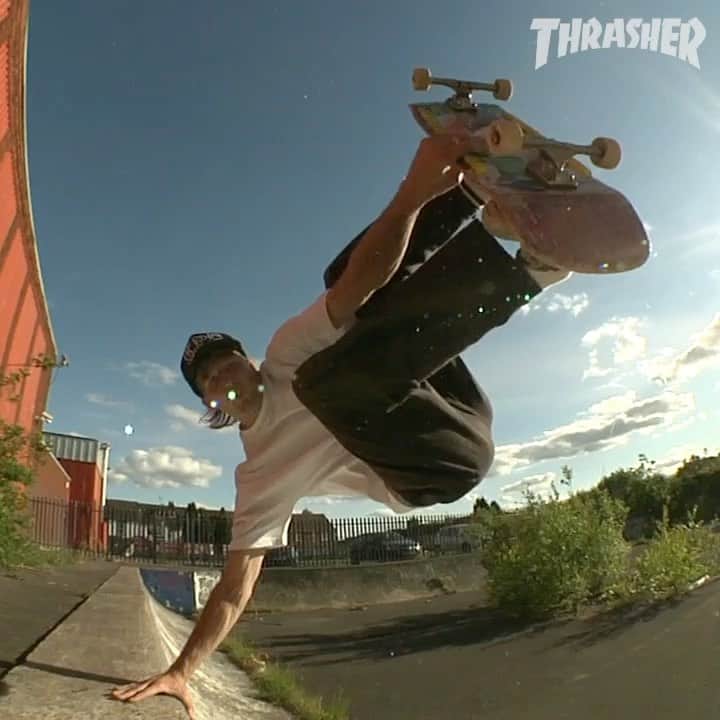 スラッシャーのインスタグラム：「DEAD DAVE LIVES ⚰️  New part for @heroinskateboards now playing on all Thrasher channels 📡」